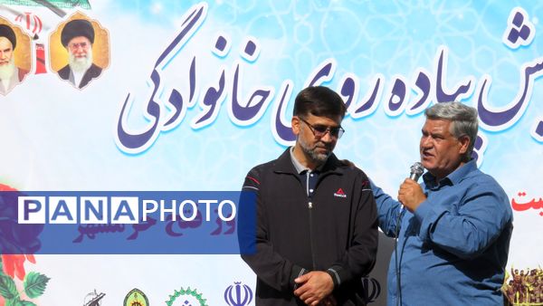 همایش بزرگ پیاد‌ه‌روی خانوادگی در شهرستان بن