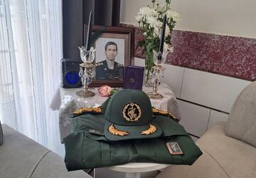 دیدار با با خانواده شهید حسینی در بن