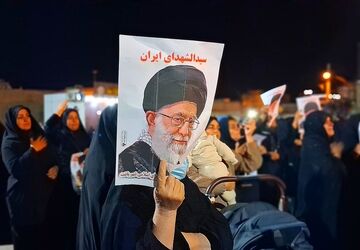 مراسم بزرگ عزاداری به شهادت جانسوز حضرت آیت‌الله امام خامنه ای در باشت