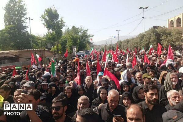 مراسم وداع و بدرقه آقای شهید ایران در مصلی امام خمینی (ره)