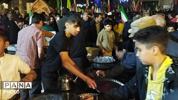 گذری بر چایخانه حضرت فاطمه زهرا در هشتمین روز از سال ۱۴۰۵ 