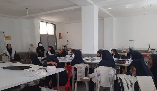 هفته بهداشت روان هنرستان زهرای مرضیه حاجی‌آباد