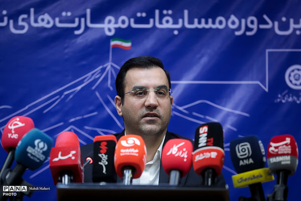 نشست خبری معاون وزیر کار و رئیس سازمان فنی و حرفه‌ای