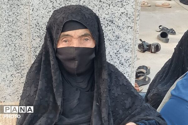 زمزمه وصال عرفه در گلزار شهدای قلعه رئیسی