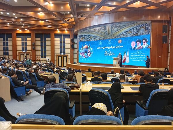 برگزاری همایش بزرگ بچه‌های مسجد به‌مناسبت روز جهانی مسجد در همدان