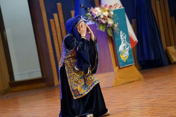 آیینه‌ تلاش کارمندان دانشگاه فردوسی مشهد