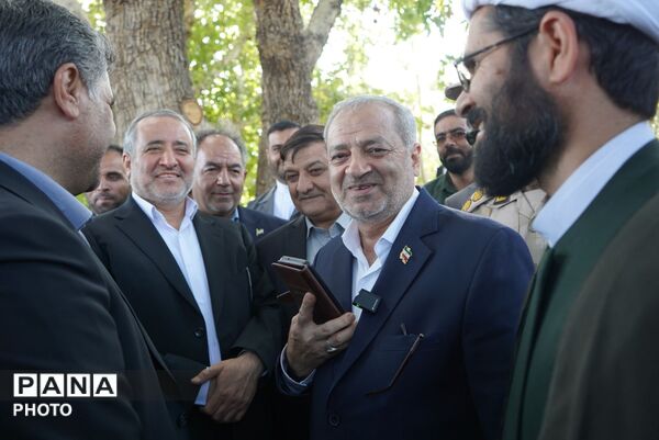 بازدید وزیر آموزش و پرورش از اردوگاه الغدیر شهرستان نهبندان
