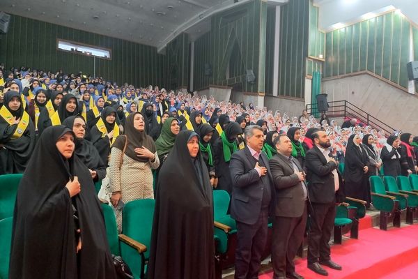 جشن «یاوران انقلاب» شهر تهران با محوریت همدلی، نشاط و نقش‌آفرینی دانش‌آموزان