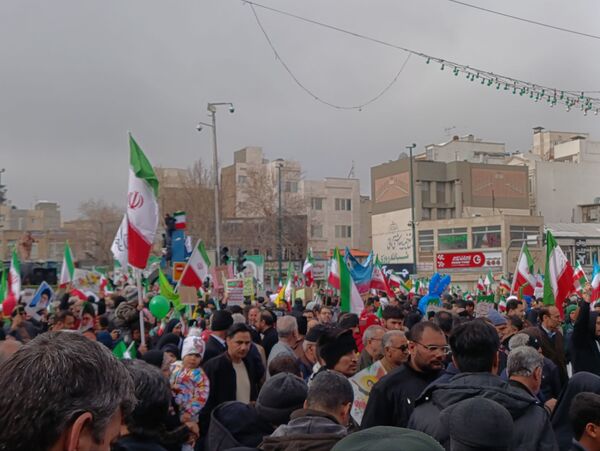 ۲۲ بهمن؛ خیابان‌ها صحنه تجدید بیعت ملت با آرمان‌های انقلاب