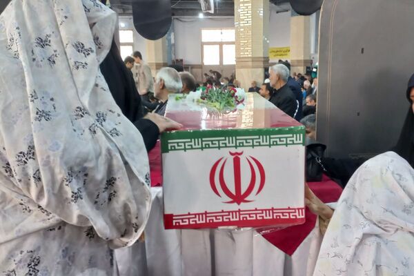 حضور شهید گمنام، حال‌وهوای نماز جمعه را متحول کرد