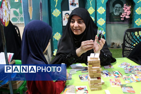  حال هوای غرفه وزارت آموزش و پرورش در سی و دومین نمایشگاه بین‌المللی قرآن کریم 