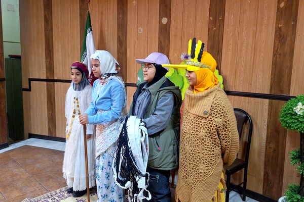 ایجاد انگیزه و خلاقیت در دانش‌آموزان با اجرای تئاتر درسی 