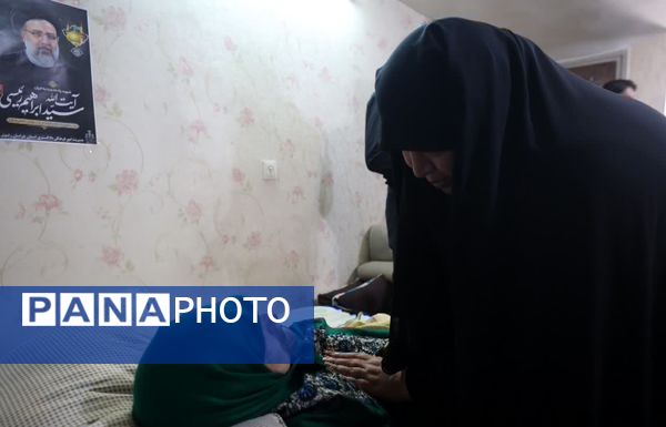 دیدار شهردار مشهد با مادر شهید ابراهیم رئیسی