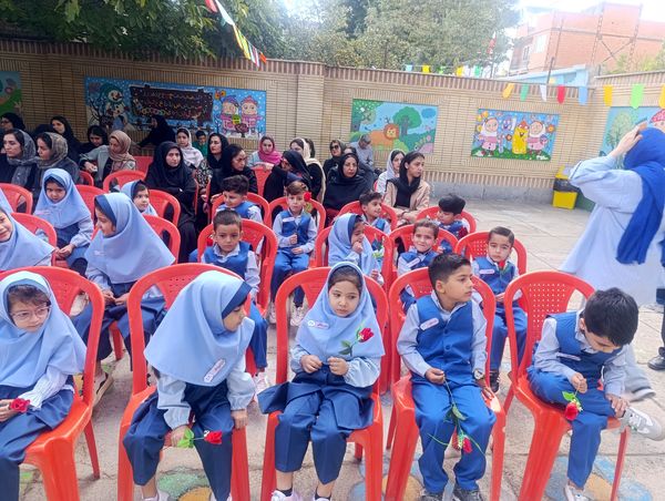 جشن غنچه‌های  کودکستان مهر و ماه آشخانه 