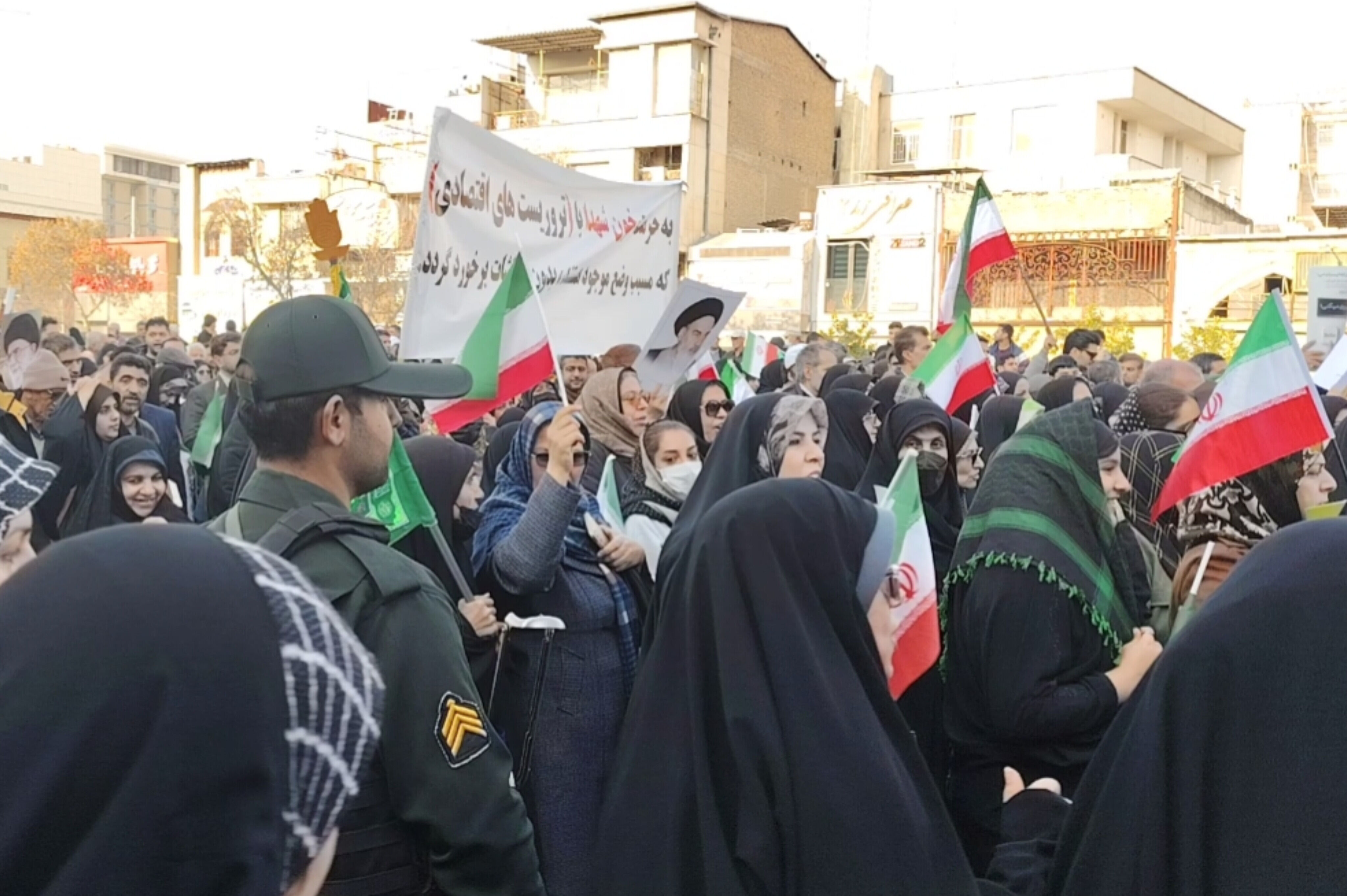 حضور پرشور شیرازی‌ها در محکومیت حوادث تروریستی اخیر