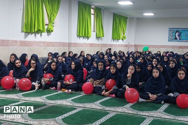 هر دانش‌آموز، یک مهارت؛ گامی در مسیر توانمندسازی دانش‌آموزان دبیرستان نشاط