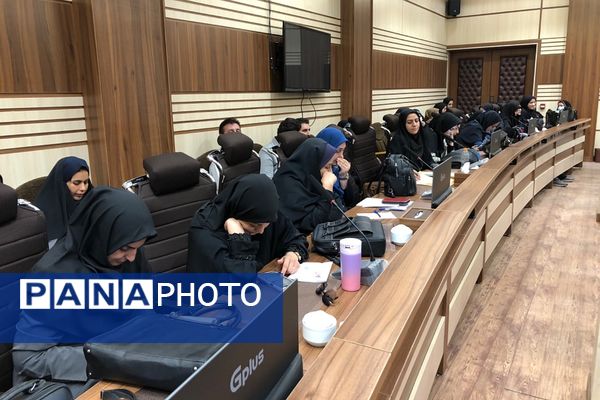 کارگاه آموزشی با موضوع جهاد تبیین در ناحیه دو شهرری 