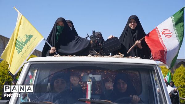اجتماع بزرگ" دختراتو ببین" هم آوایی بانوان نصف جهان 