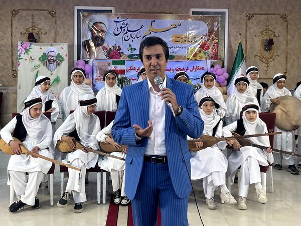 مراسم تجلیل از دبیران بازنشسته آموزش و پرورش در شهرستان تربت جام