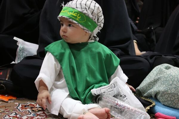 لالایی مادرانه در همنوایی با کودکان شهید