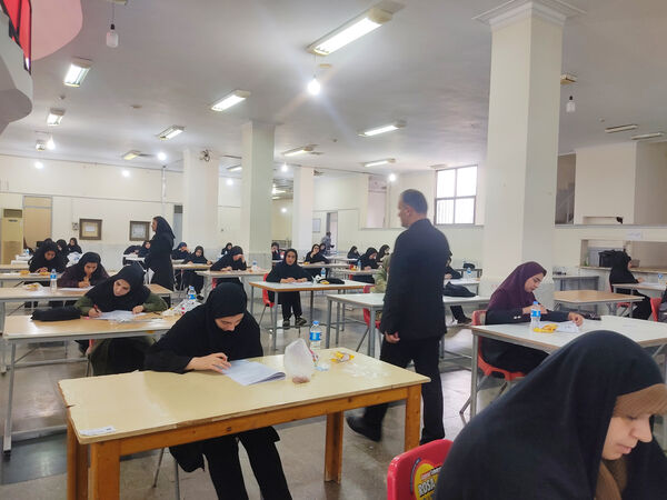 بازدید مدیرکل آموزش و پرورش مازندران از برگزاری آزمون‌ استخدامی فرهنگیان در بابلسر
