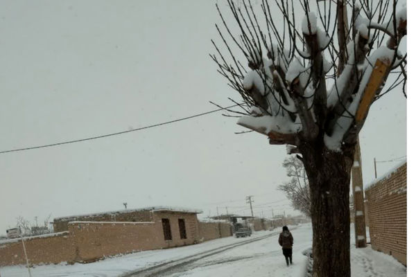 بارش اولین برف زمستانی در ایزدخواست