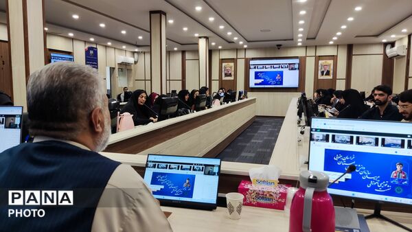 ارتقای مهارت‌های مربیان سازمان دانش‌آموزی خراسان جنوبی برای تربیت نسلی پویا
