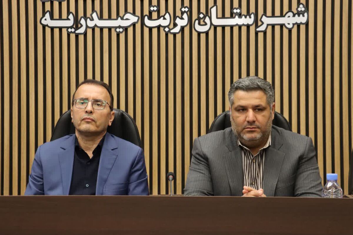 مدیران دلسوز باید با شجاعت و قوت در خدمت مردم باشند