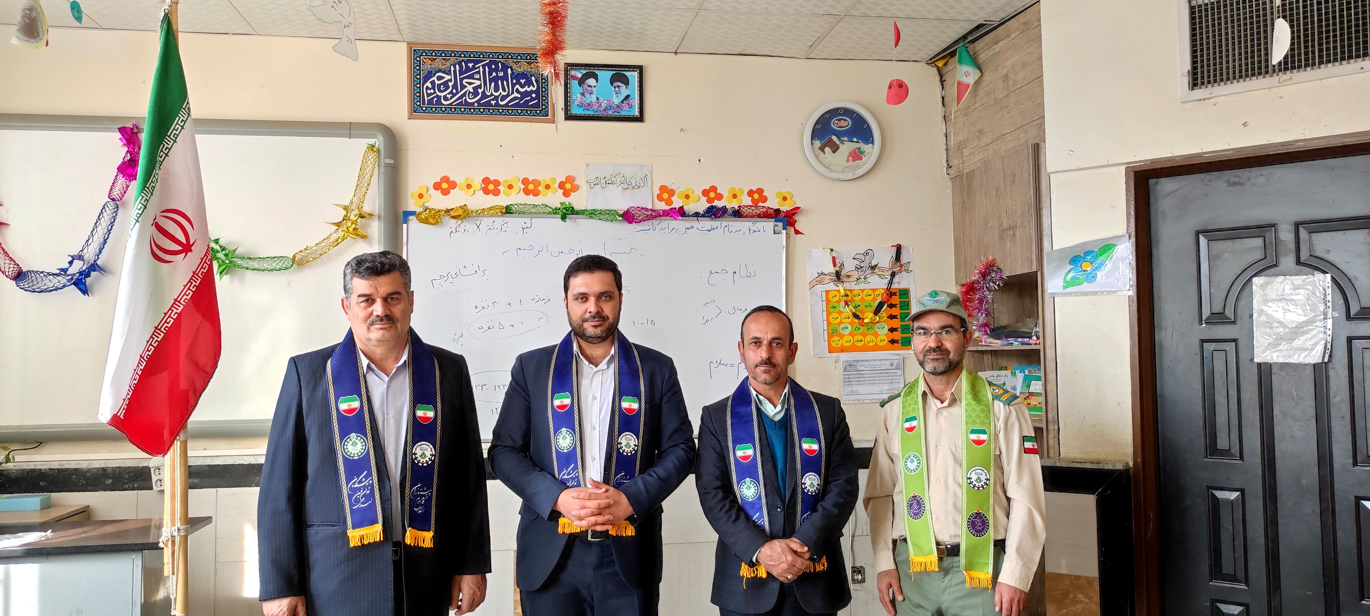 بازدید مدیر سازمان دانش‌آموزی خراسان شمالی از کلاس‌های ضمن خدمت سازمان‌دانش‌آموزی