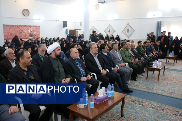 برپایی جشن «حضور تا ظهور» در دبیرستان شهیده حسنی سعدی قم