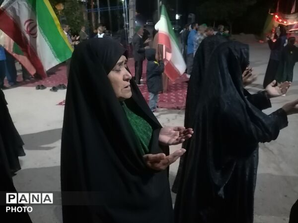 اجتماعات شبانه در حسینیه شهدای شهر بار نیشابور  