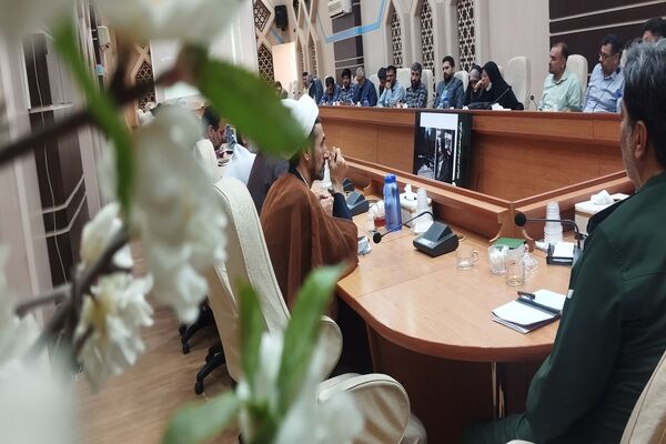 جلسه هیات امنای یادمان‌های شهدای گمنام استان قم