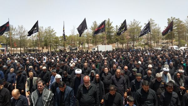 اقامه نماز ظهر عاشورا در بیرجند