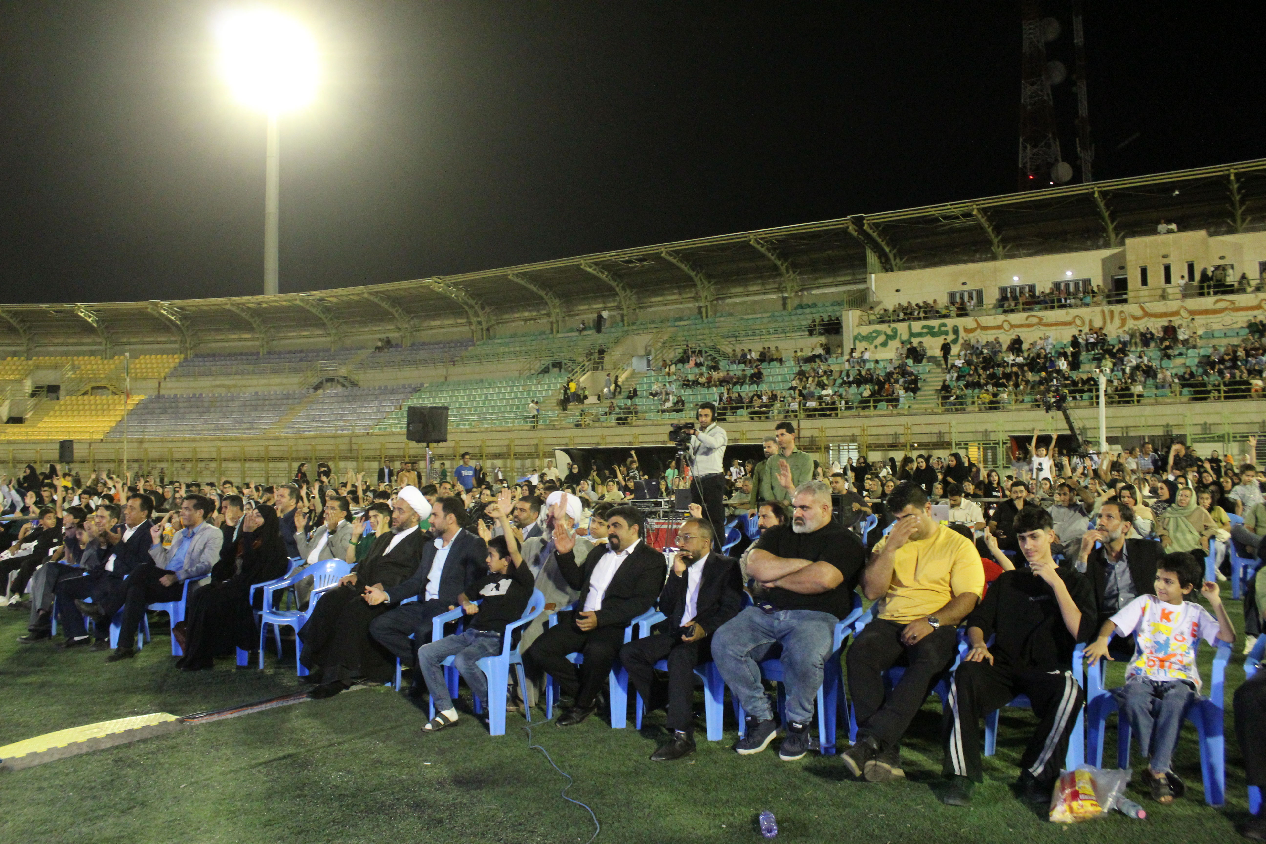 شب همبستگی و جشن صدمین سالگرد شهرداری بم همزمان با آغاز هفته وحدت در شهرستان بم 