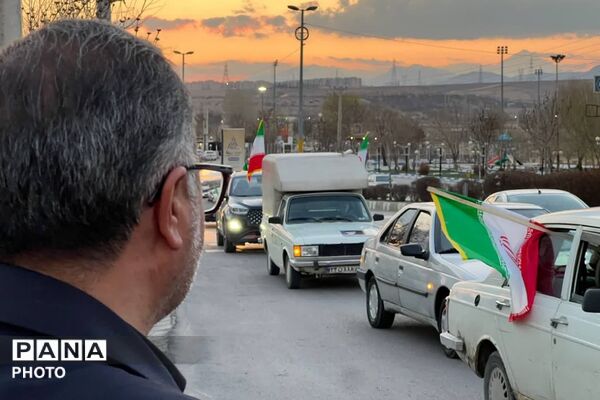 رژه خودرویی اقتدار ولایت‌مداران شهرستان شهید پرور فیروزکوه