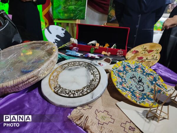 «از ریشه تا رویش» در باغ دولت‌آباد یزد