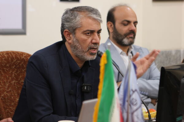 نشست خبری معاون مدیرکل و مدیر آموزش‌و‌پرورش کاشان با اصحاب رسانه