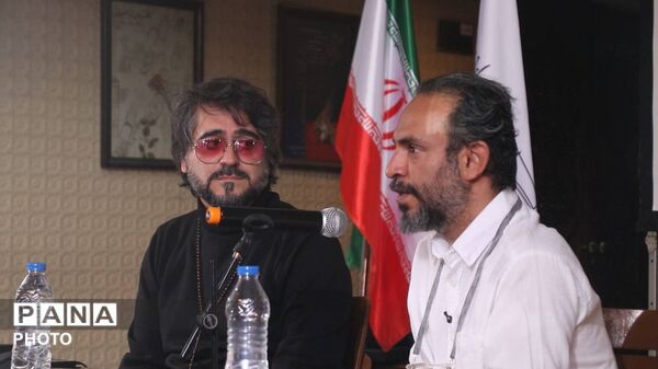 کاشت درخت به نام شهدا
