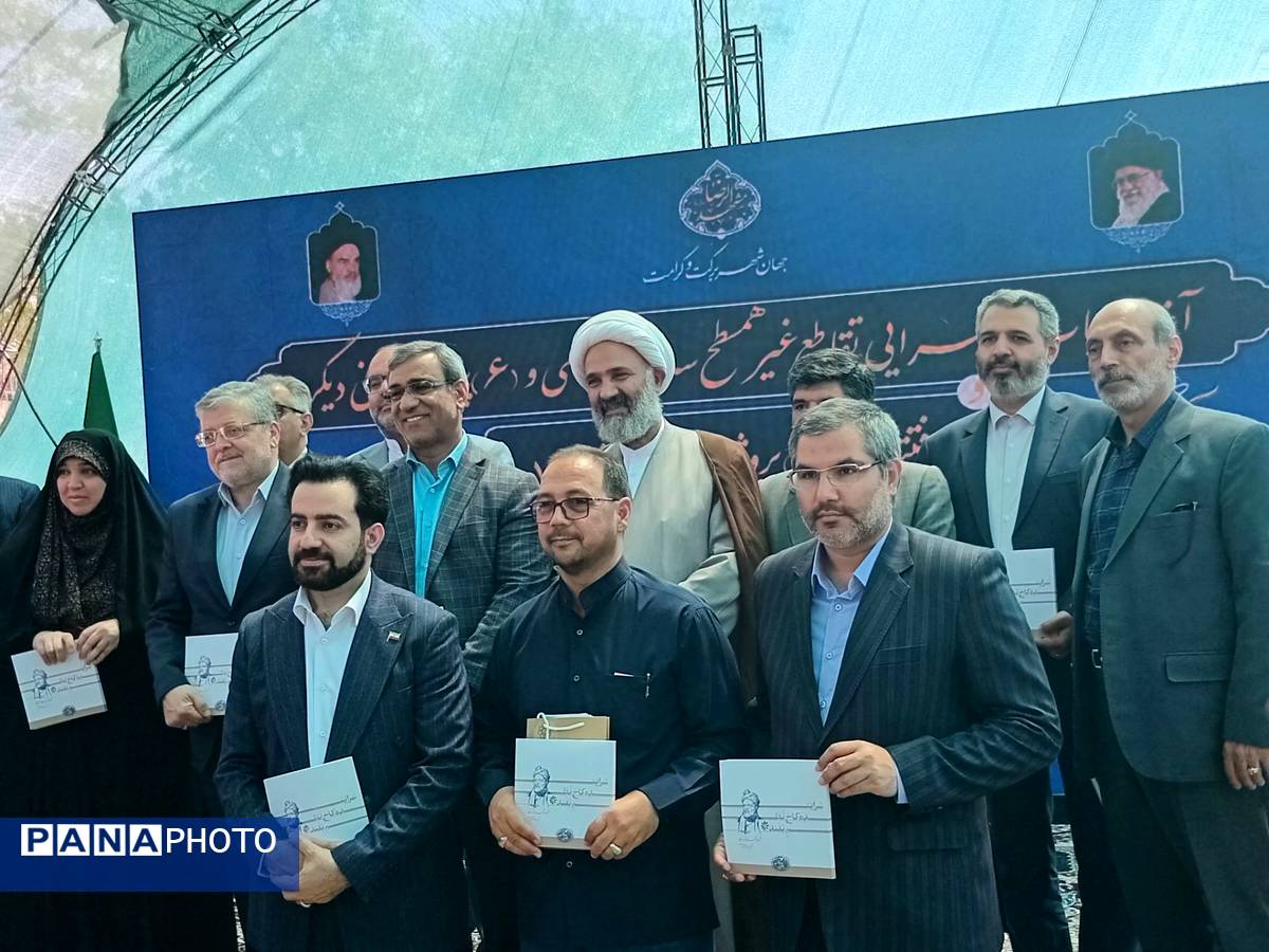 آغاز عملیات اجرایی تقاطع غیرهمسطح سه راه فردوسی و افتتاح ۴۷ پروژه عمرانی در منطقه ۱۲ 