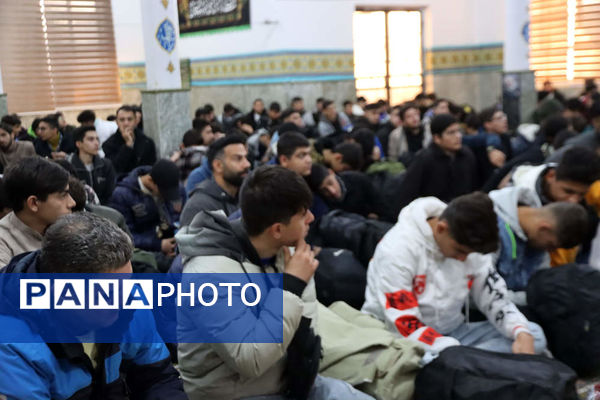 اعزام دانش آموزان پسر اسلامشهری به سرزمین نور