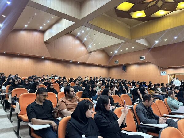 بزرگداشت پروفسور مریم میرزاخانی در دانشگاه آزاد واحد کرج