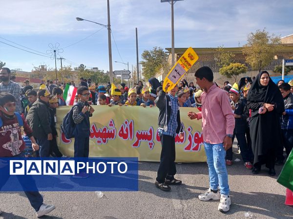 راهپیمایی روز 13 آبان در کوچه‌های شهر رضویه