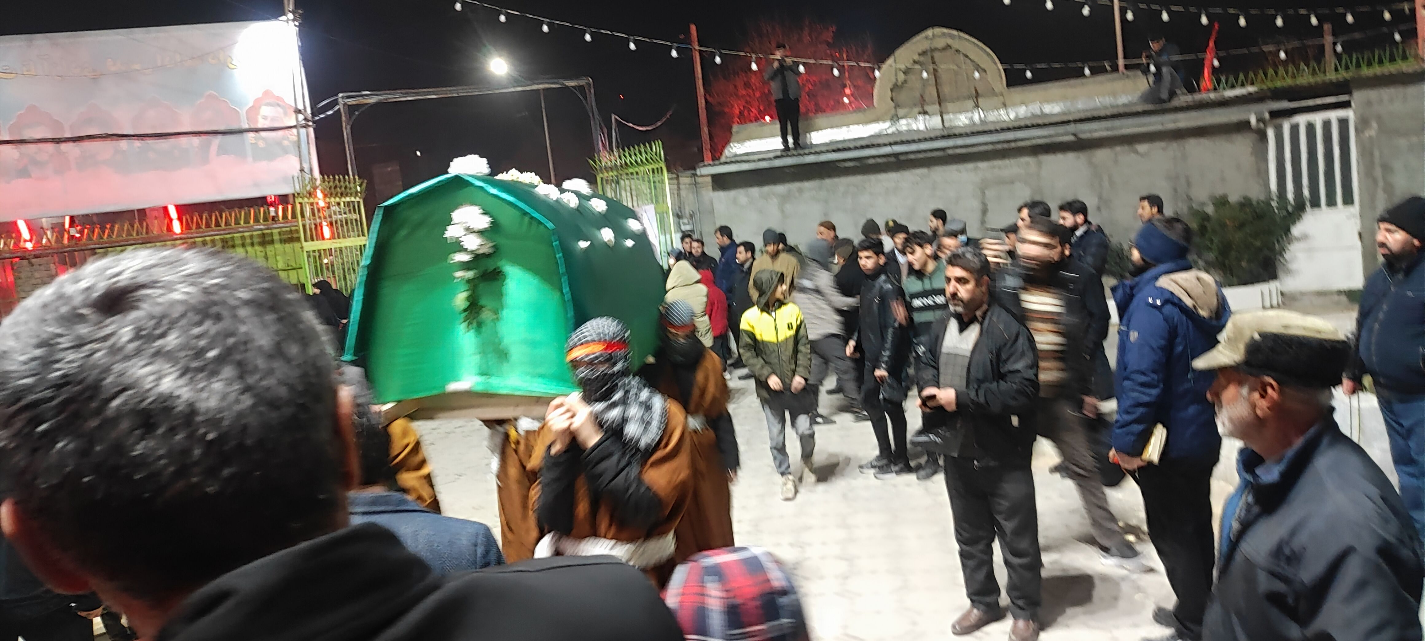 مراسم تشییع نمادین فاطمه زهرا(س)  در مسجد محمد رسول الله(ص) شهرستان شیروان