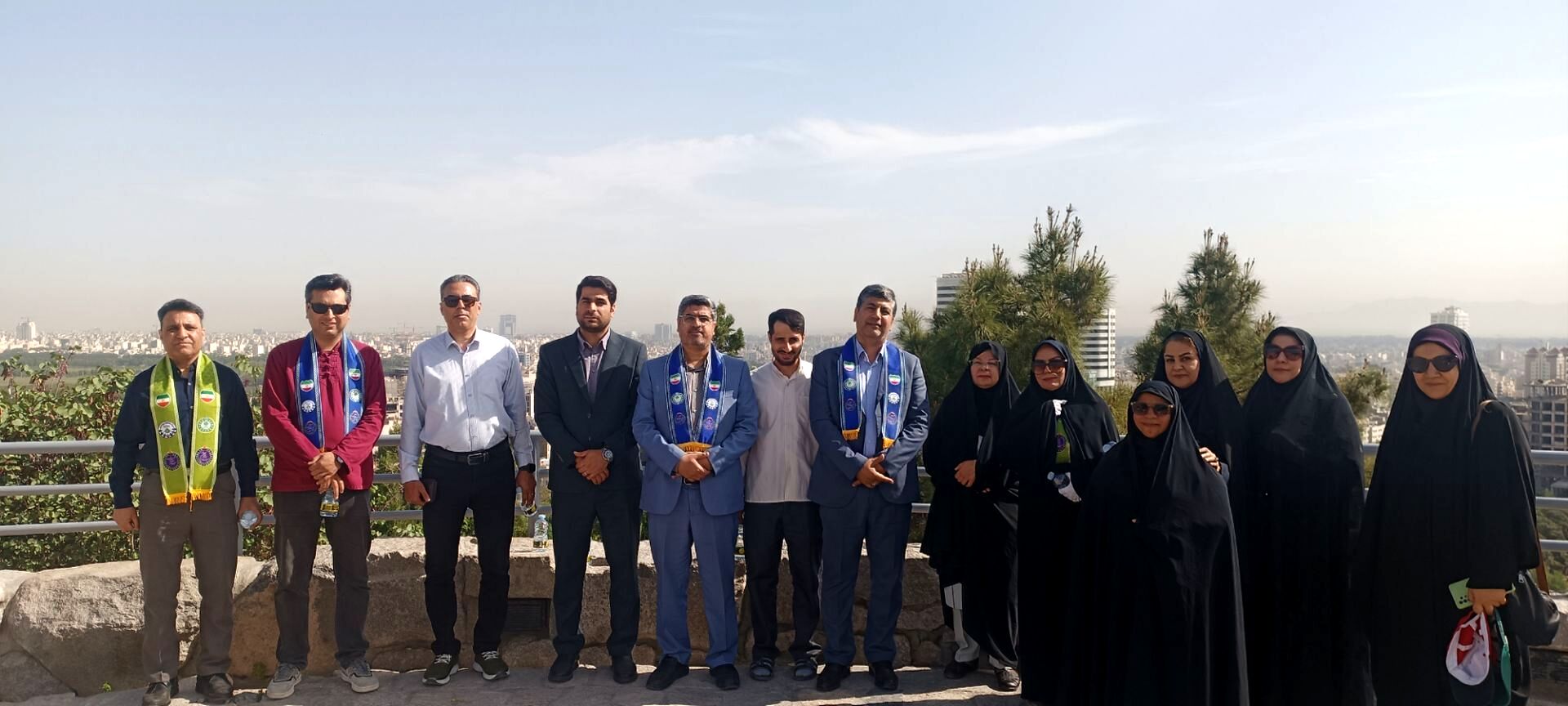 غبارروبی و تجدید میثاق با روح پاک شهدای گمنام در مشهد