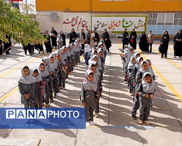 نواخته شدن زنگ مهر در مدارس شهرستان خلیل‌آباد 