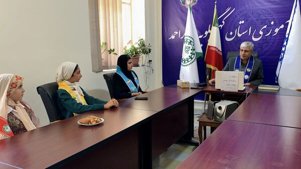 تجلیل از برگزیدگان پویش پهلوان بخوان در یاسوج 
