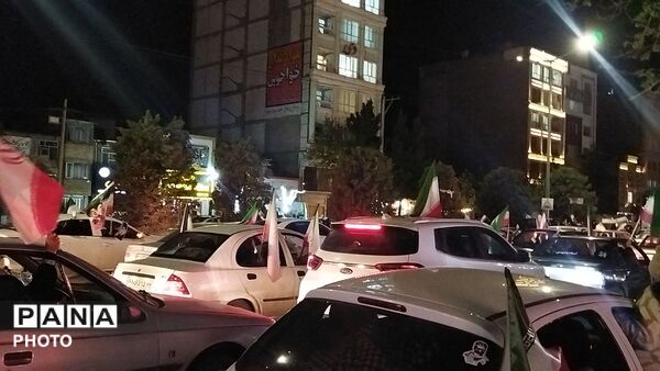 چهل و یکمین رژه ماشینی بلوار فضل نیشابور پس از آغاز جنگ 