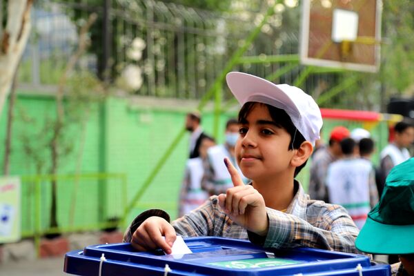 آیین نمادین کشوری بیست و هفتمین انتخابات شورای دانش‌‌آموزی