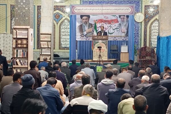 نماز جمعه شهر بن با سخنرانی رئیس آموزش و پرورش 