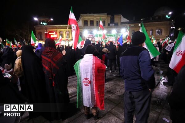 ندای رعدآسای «الله‌اکبر» در بزرگداشت یوم‌الله ۱۲ فروردین، در استان همدان